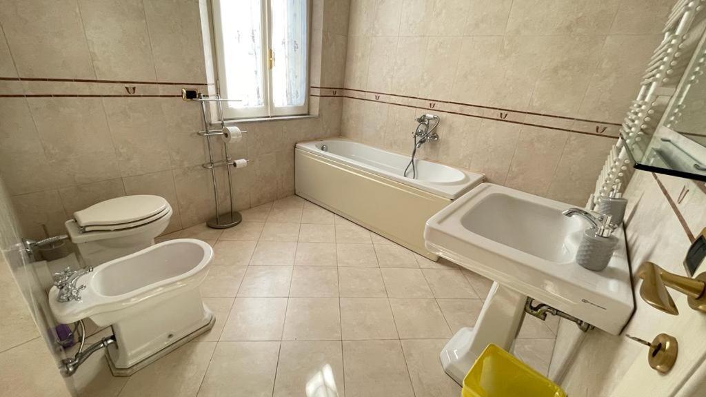 Villa Peonia Parma Camera foto